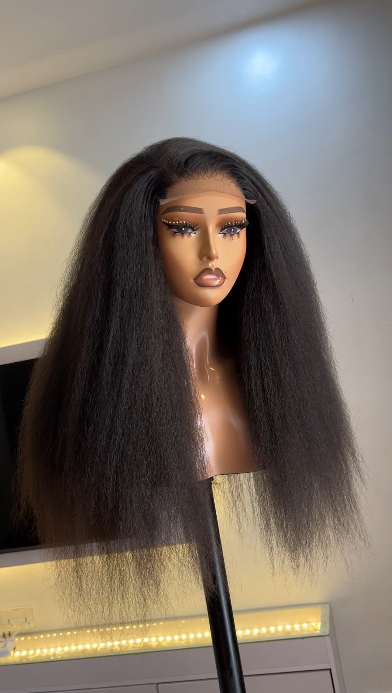 Wig Kay