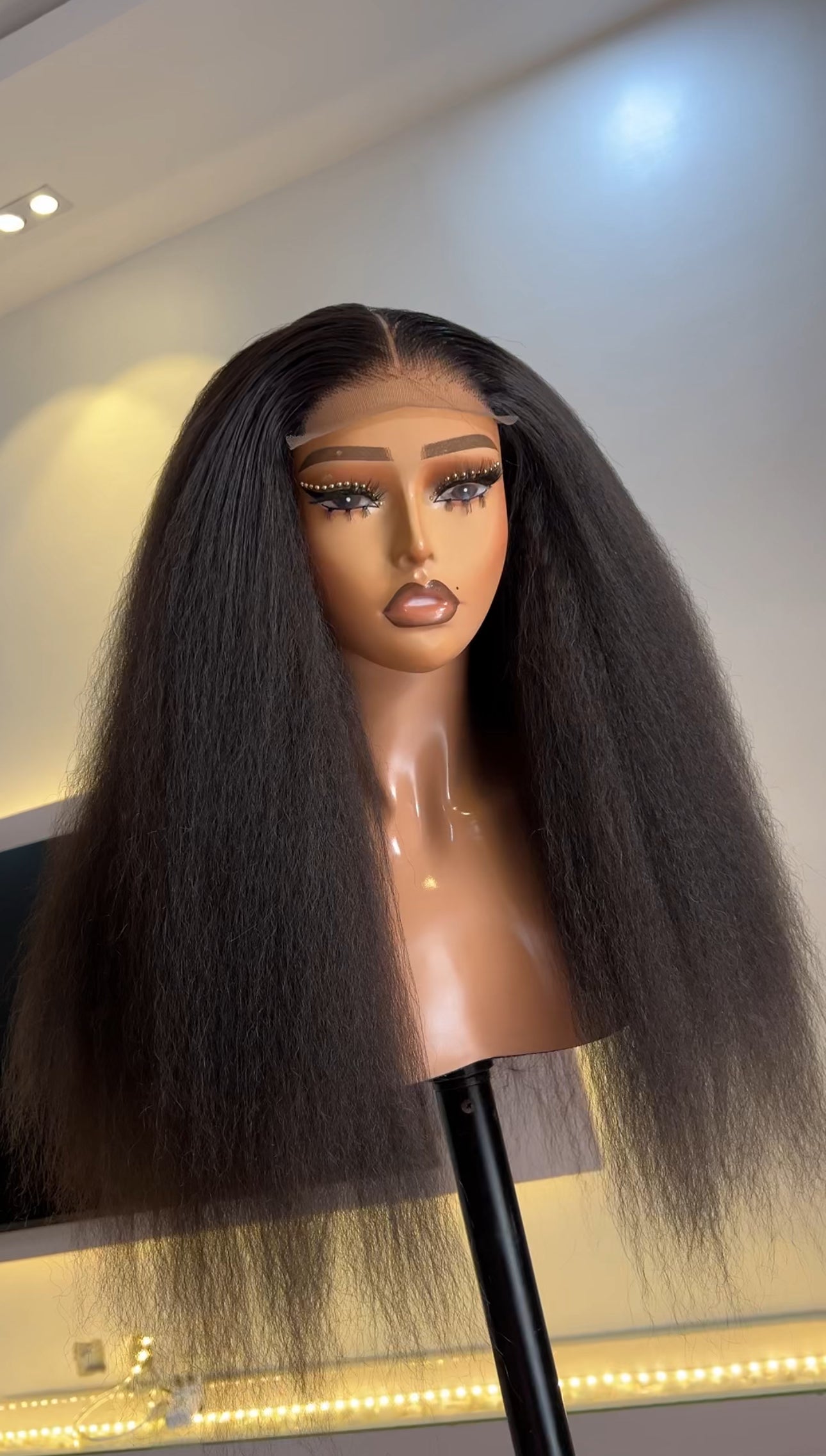 Wig Kay