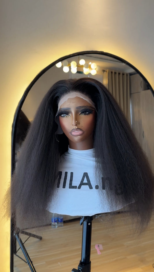 Kylie Kinky (frontal)