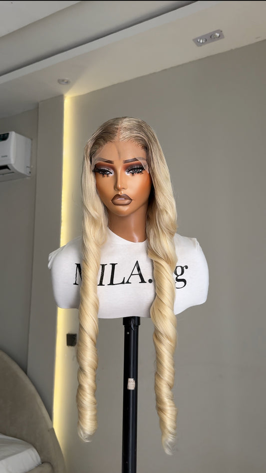 Silk Blondie (Wavy - 26")